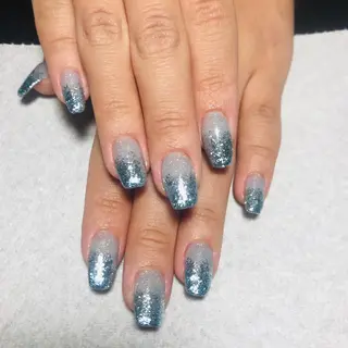 ネイル ECLAT エクラ所属・寺山 千鶴のネイルデザイン