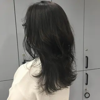 セミロング カラー 狩野 羅夢のヘアスタイル