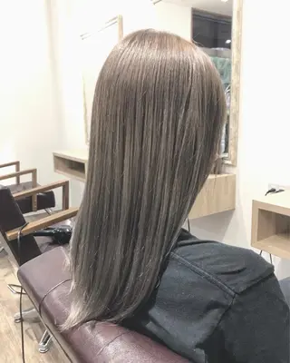 ロング カラー 土屋 貴章のヘアスタイル