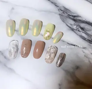 ネイル ﾈｲﾙﾙｰﾑﾘｯｶ 𝐦𝐚𝐲𝐮のネイルデザイン