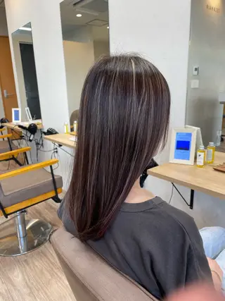 セミロング 鈴木 麗のヘアスタイル