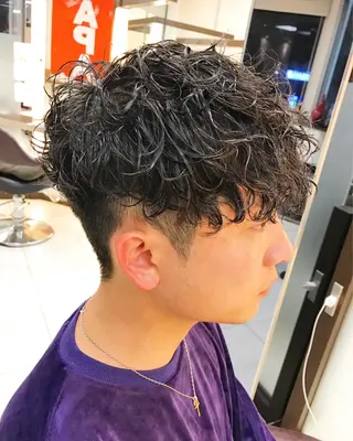 メンズ 🟦メンズパーマ🟦 横浜駅｜小上馬淳司のヘアスタイル