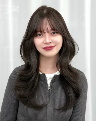 ロング カラー 韓国ヘア　紗希 🦋のヘアスタイル