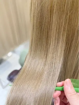 仁科 友恵のヘアスタイル
