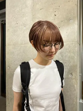 ショート ブリーチカラー🎀 LiLi🫧のヘアスタイル