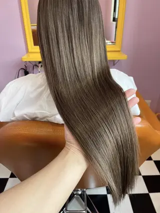 ロング カラー チビ編み込みエクステ シールエクステのヘアスタイル