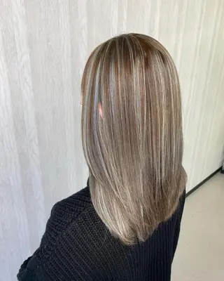 ロング カラー UNDER vr 【アンダーバー】のヘアスタイル