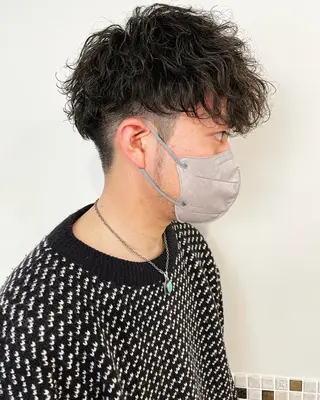 パーマ メンズ 服部 聡洋のヘアスタイル