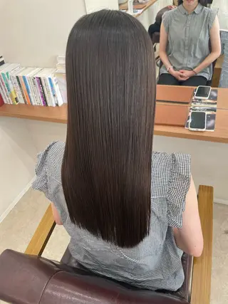 ロング 鈴木 梨瑚のヘアスタイル