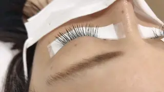 マツエク・マツパ eyelash  e'nのネイルデザイン