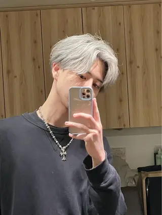 ショート カラー メンズ 神山 哲のヘアスタイル