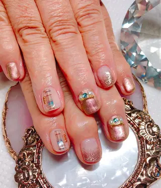 ネイル CROWN プライベートサロンのネイルデザイン