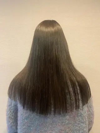 ロング カラー 都甲 純花のヘアスタイル