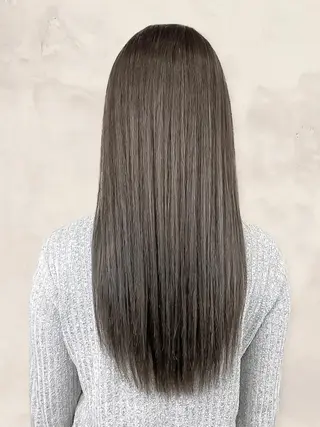 ロング カラー グレージュ×レイヤー 藤生 和宏のヘアスタイル