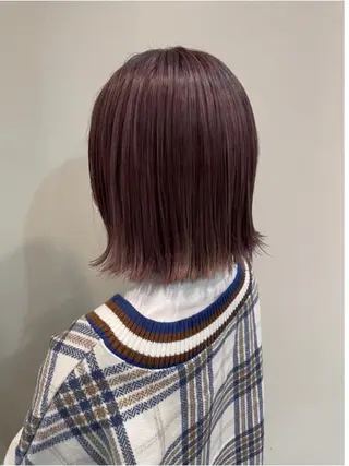 セミロング カラー 宮﨑 芙慈のヘアスタイル