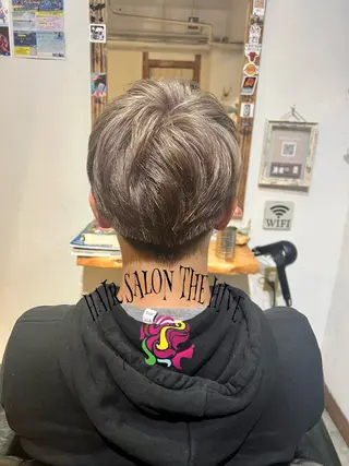 ショート カラー メンズ Hair salon The hiveのヘアスタイル