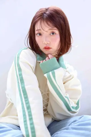 ショート 尾崎 優花のヘアスタイル