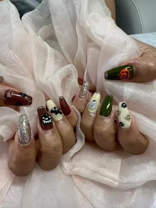 ネイル AOAQUA SHIORIのネイルデザイン
