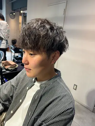 ミディアム パーマ メンズ 似合う髪型が 分からない方へのヘアスタイル