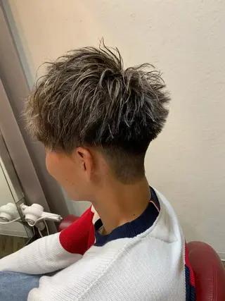 カラー メンズ 天野 開のヘアスタイル