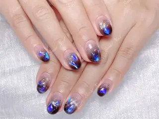 ネイル Queening 🦋のネイルデザイン
