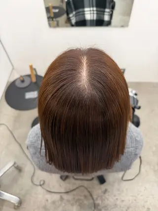 ミディアム カラー 佐藤 百々花のヘアスタイル