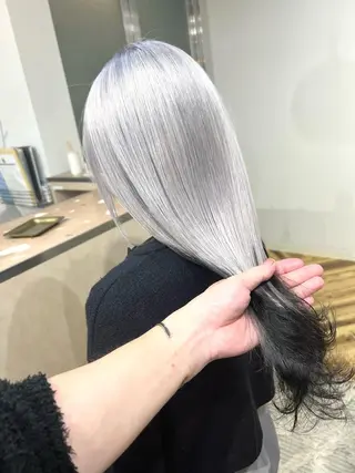 ロング カラー lani ブリーチ /ダブルカラーのヘアスタイル