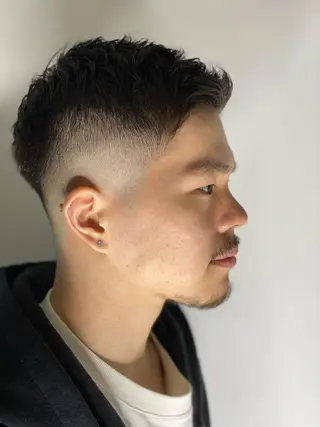 ショート メンズ 岡本 宗士のヘアスタイル