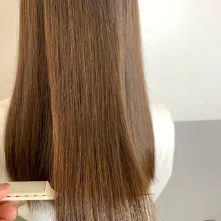 セミロング カラー トップ スタイリストのヘアスタイル
