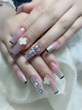 ネイル Amina nail salonのネイルデザイン