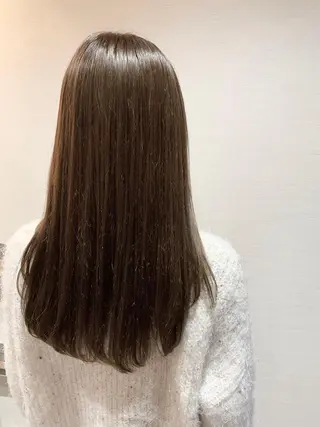 ロング カラー 蓮見  友里のヘアスタイル