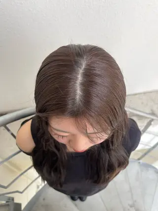 ロング 小長谷 夕菜のヘアスタイル