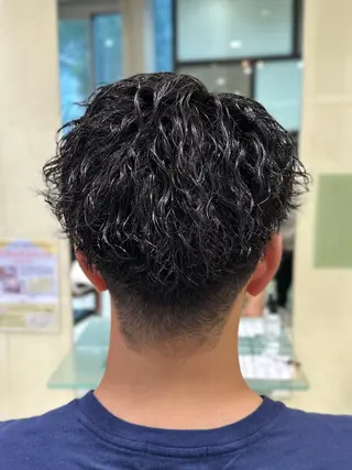 ショート パーマ メンズ 井上 武輝のヘアスタイル