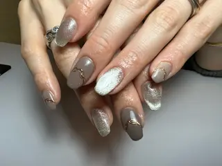 セミロング shandy nailのネイルデザイン