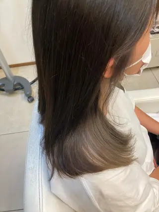 セミロング カラー 岸田莉奈/ ゆるふわ/ナチュラルのヘアスタイル