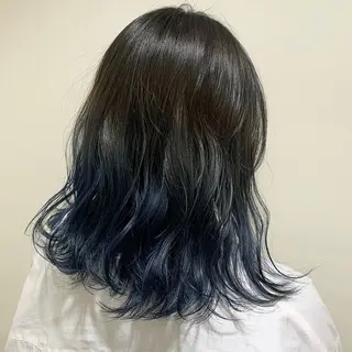 カラー 山口 莉奈のヘアスタイル