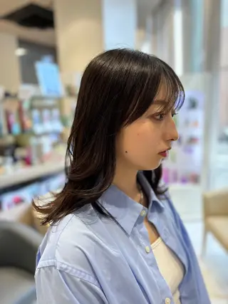 セミロング 🩰 艶髪美髪 shiori🫧のヘアスタイル