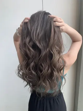 ロング カラー Beach 代表 KENTAのヘアスタイル
