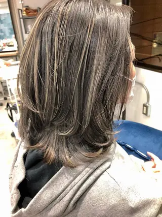 ミディアム Noyヨシモト ヒロトのヘアスタイル
