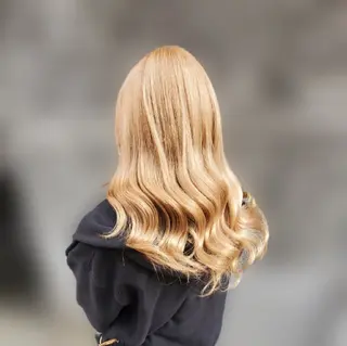 ロング カラー 派手髪/ハイトーン/ エクステ✨ユウキのヘアスタイル