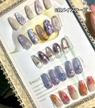ネイル nail salon アルストロメリアのネイルデザイン
