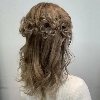 セミロング ヘアアレンジ これた🧸ヘアメ職人 ♡髪質改善♡カラーのヘアスタイル