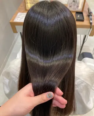 ロング レイヤー/インナー カラー🦋ルイのヘアスタイル