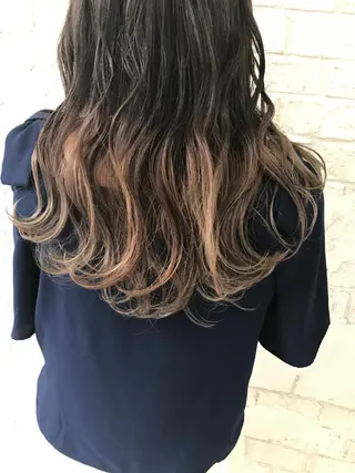 セミロング 🇺🇸ハイライト特 化美容師🇺🇸漆沢のヘアスタイル