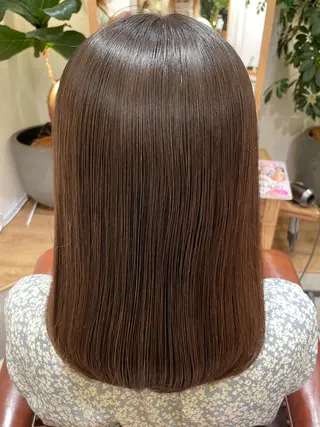 イシバシ ミナミのヘアスタイル