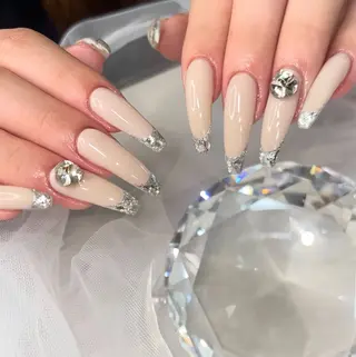 ネイル Emma Jewel🏛️♡のネイルデザイン