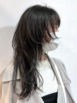 ロング ハッシュ・ウルフ🐺 小顔レイヤー松山直史のヘアスタイル