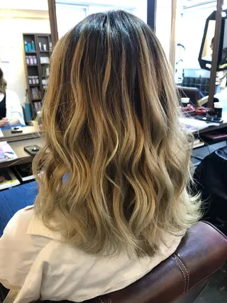 ロング 吉田 典弘のヘアスタイル