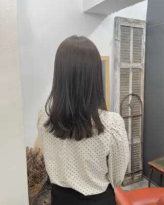 ロング カラー 暗髪とオリーブ🌿 渡辺拓人のヘアスタイル