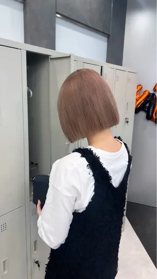 ショート カラー 王道センターパート ⭐️AYAKA⭐️のヘアスタイル